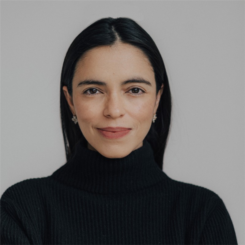 Roxana Flores